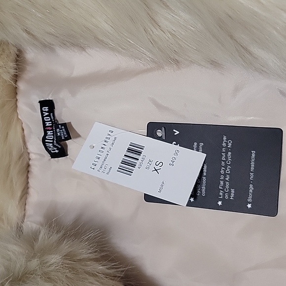 Coat - Picture 2 of 3